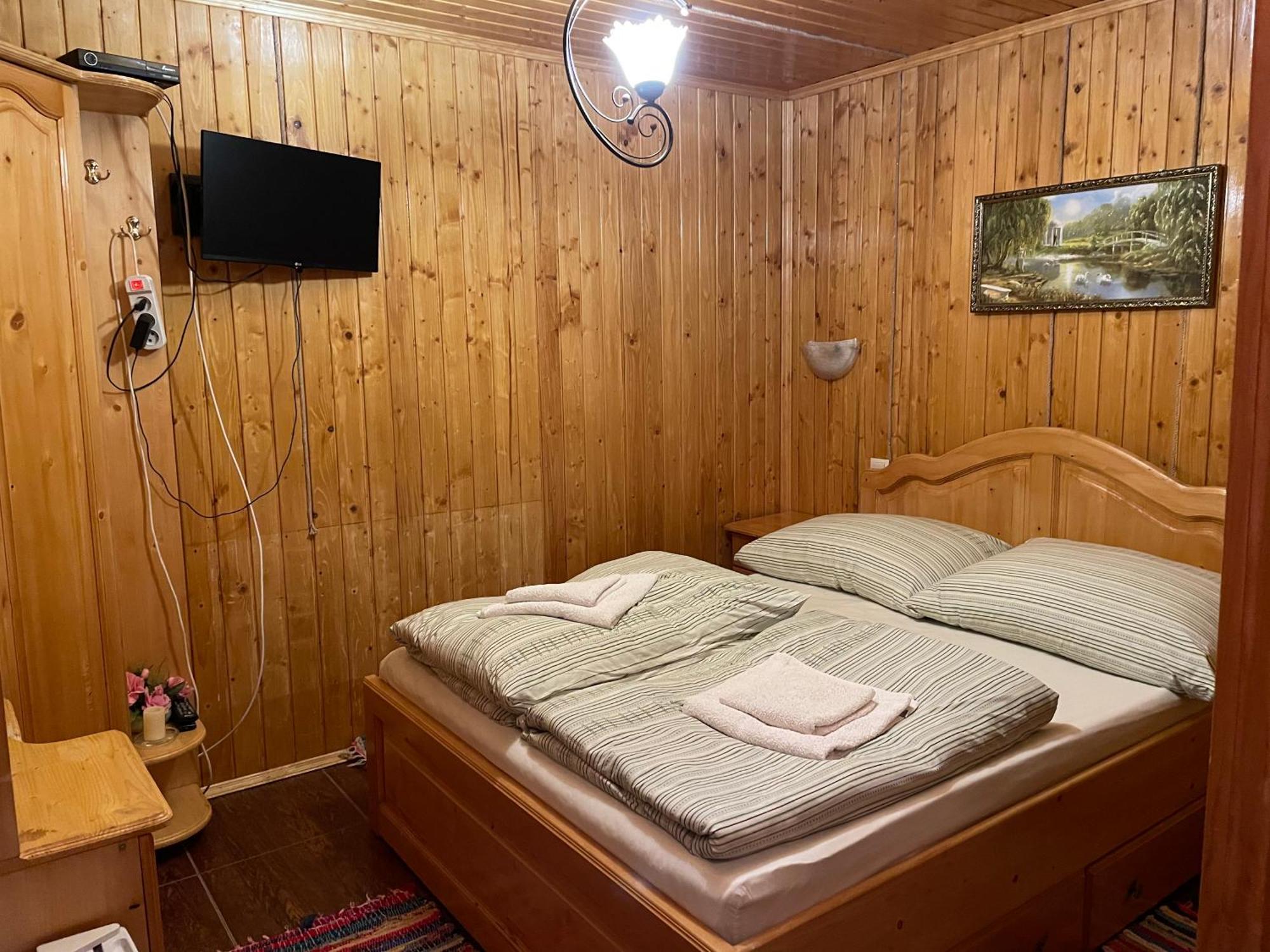 Guest House Nad Tisou Tiszaborkút Kültér fotó